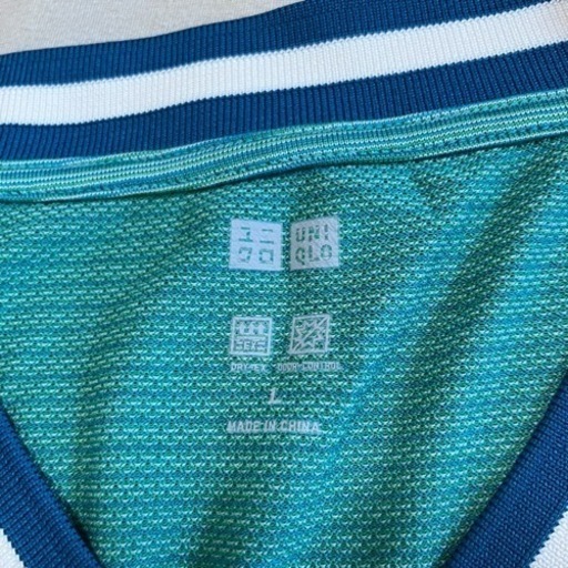 UNIQLO テニスシャツ　Lサイズ　③