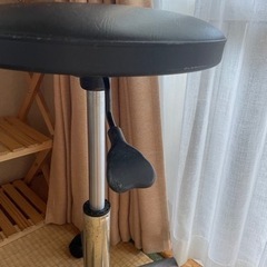 まわる椅子　神戸市お取引の画像