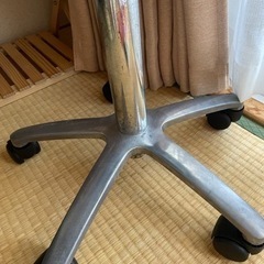 まわる椅子　神戸市お取引の画像