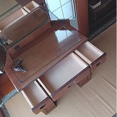 ドレッサー　化粧台　三面鏡　コンセント付の画像