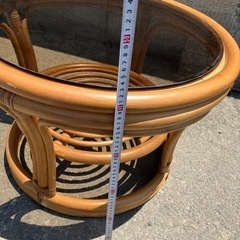 丸型 テーブル 硝子 お洒落 机 アンティーク  レトロ アジアンなど好きな方に！の画像