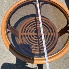 丸型 テーブル 硝子 お洒落 机 アンティーク  レトロ アジアンなど好きな方に！の画像