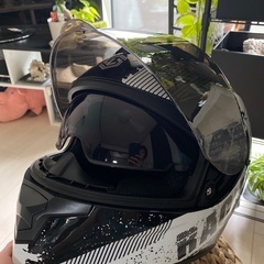 フルフェイスヘルメット　ダブルバイザーの画像