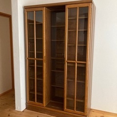 スライド式 本棚の画像
