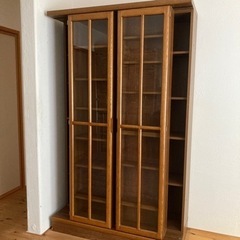 スライド式 本棚の画像