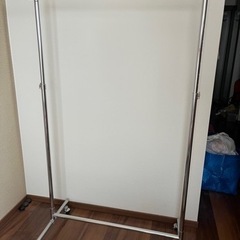 金属ハンガーラック