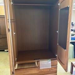 衣類タンスの画像