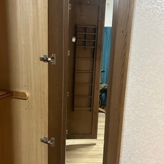天然木 クローゼット 鏡付きの画像