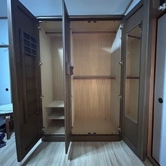 天然木 クローゼット 鏡付きの画像