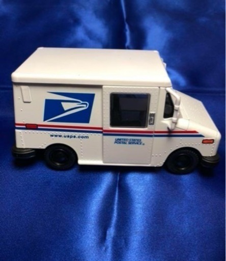 アメリカの郵便局（USPS）の郵便サービストラックのミニカ　ニューヨークで購入