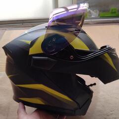 ヘルメットの画像