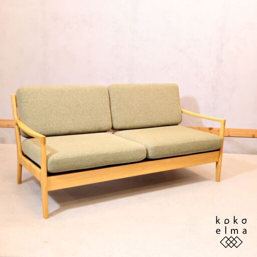 IDC OTSUKA(大塚家具)の人気シリーズNordy(ノルディー)2.5人掛けソファです！オーク材の明るい木肌にグリーンカラーのファブリックが優しい印象の2.5シーター。ゆったりとした座り心地も◎