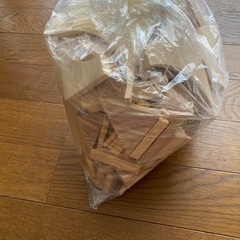 値下げ⤵️木の端材(形はいろいろ)の画像