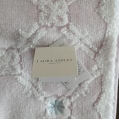 LAURA ASHLEYローラアシュレイタオルハンカチ。タグつき未使用品の画像