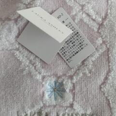 LAURA ASHLEYローラアシュレイタオルハンカチ。タグつき未使用品の画像