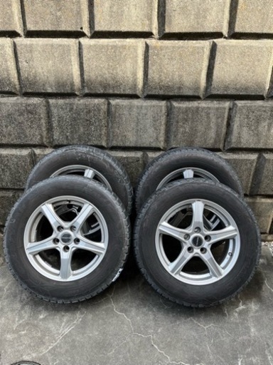 スタッドレスタイヤ　アルファード