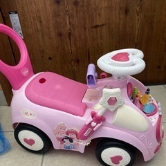 プリンセス 足蹴り車の画像