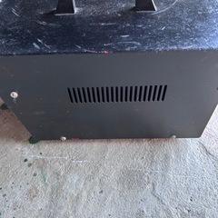 レアな一品！！
200Vを100／115Vへ変換する機械の画像