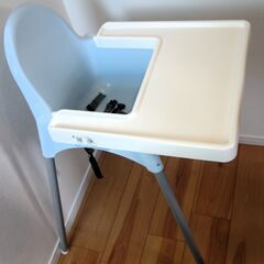 イケア　ハイチェア トレイ付き 水色の画像