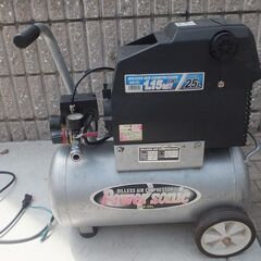 オイルレスエアーコンプレッサー 100Vの画像