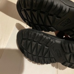 Teva ハリケーン　黒 22.0cmの画像