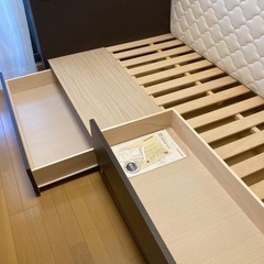 「中古美品！」セミダブル　フランスベッドの画像