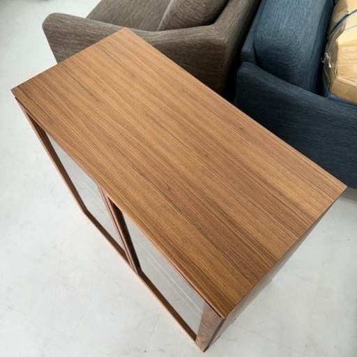 【超美品‼️】定価49,900円♪ 無印良品 88cm幅木製キャビネット ガラス扉 ウォールナット材 サイドボード コレクションケース