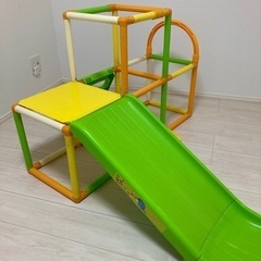ジャングルジム