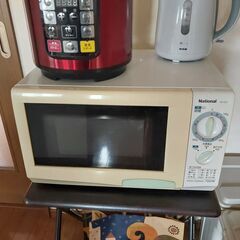 700ワットの電子レンジ