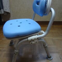 介護用 風呂椅子 ブルー　折り畳み式の画像