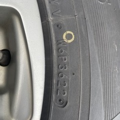バリ山スタッドレスタイヤ　アルミホイール４本セット　215/70R16  TOYOウィンタートランパスの画像