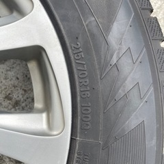 バリ山スタッドレスタイヤ　アルミホイール４本セット　215/70R16  TOYOウィンタートランパスの画像