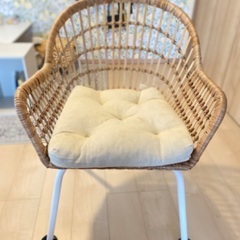 IKEA ラタン　ダイニングチェア
