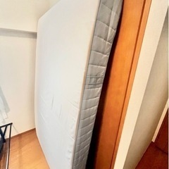 IKEA セミダブル マットレスの画像
