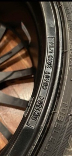 車のパーツ タイヤ、ホイール