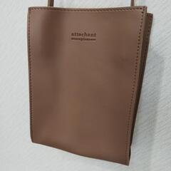 3COINS (スリーコインズ) スクエアショルダーバッグ  ポシェット 合皮縦型の画像