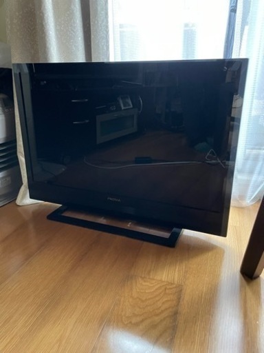 テレビ　32型　液晶テレビ