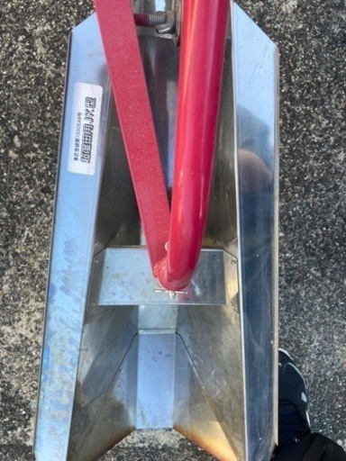 農機具(溝切り機)