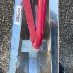 農機具(溝切り機)の画像