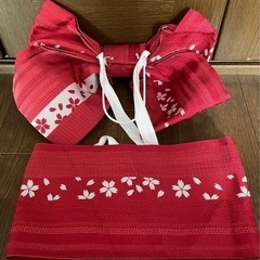 浴衣の作り帯　赤に柄入りの画像