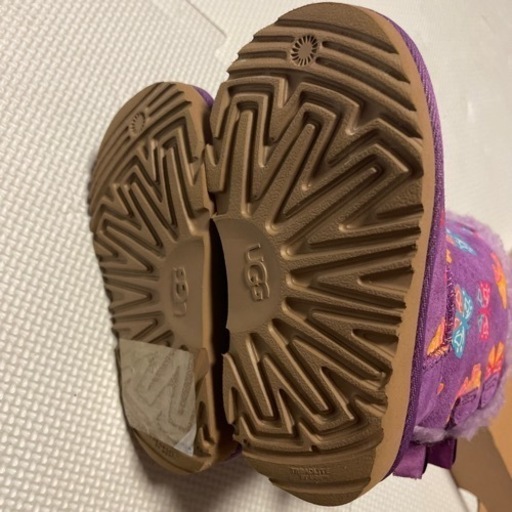 【UGG】キッズブーツ 