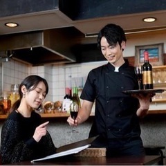【手取り35万〜】海外ブランドの飲食スタッフ募集