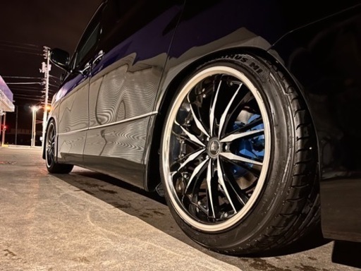 車のパーツ タイヤ、ホイール