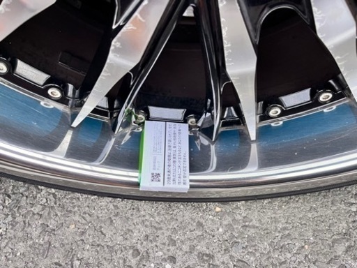 車のパーツ タイヤ、ホイール
