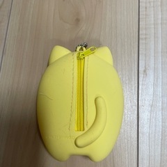 ポムポムプリンポーチの画像