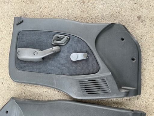 DE51V エブリィ 運転席助手席ドアパネル
