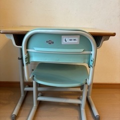 アイリスチトセ　学習机の画像