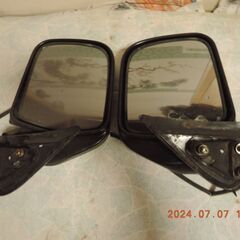 トヨタハイラックス106ディーゼル用　純正ドアミラー左右　2個セットの画像