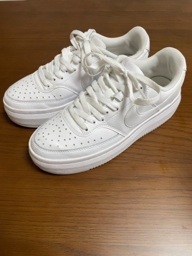 【決まりました！】NIKE ナイキ スニーカー/ US7 24cm 白  DM0113-100