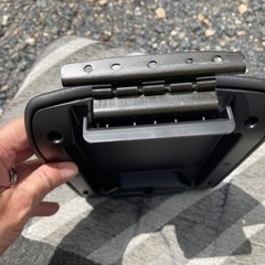 お取引完了【中古】レガシィBP、BL前期 センターコンソール肘置き部の蓋のみの画像